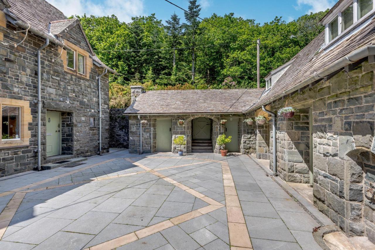 Plas Gwynfryn Ланбедър Екстериор снимка